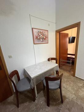 Zaton, Spisestue i overnattingstype apartment, WiFi.