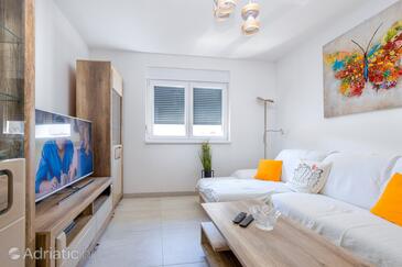 Apartments with parking space Trogir - 19213