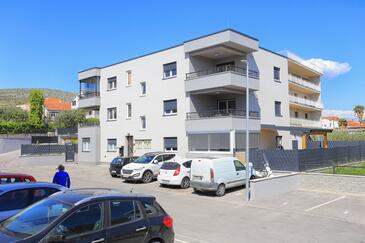 Apartment with terrace Trogir, Central Dalmatia