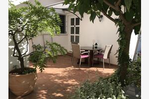 Egyszobás apartman Primosten (A-19232-c)
