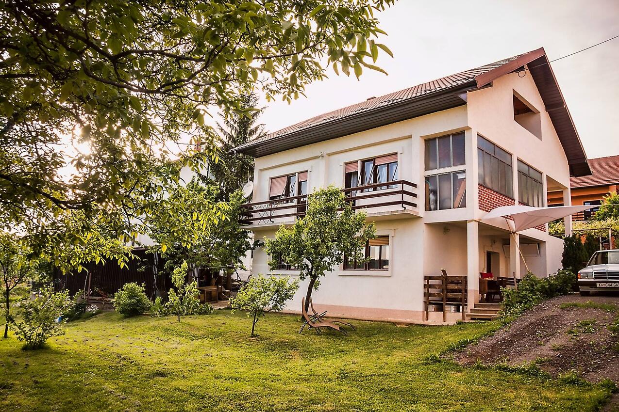 Apartments with parking spaces Slunj, Plitvice - 19237