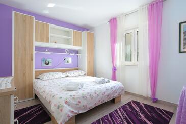 House with terrace Trogir, Central Dalmatia