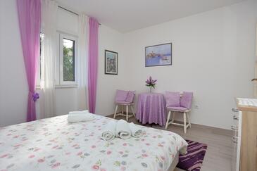 House with terrace Trogir, Central Dalmatia