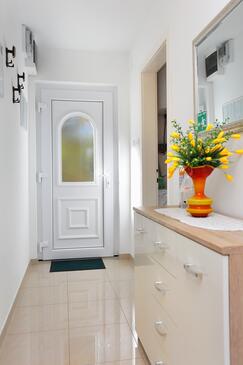 House with terrace Trogir, Central Dalmatia