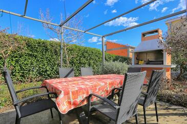 House with terrace Trogir, Central Dalmatia