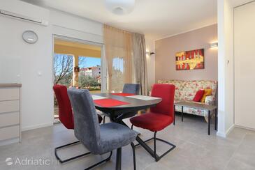 Apartmani s parkingom Kaštel Gomilica, Kaštela - 19248