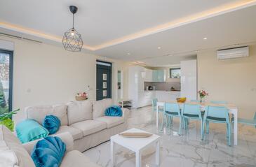 Apartament cu trei camere Vantacici, Krk (A-19252-a(