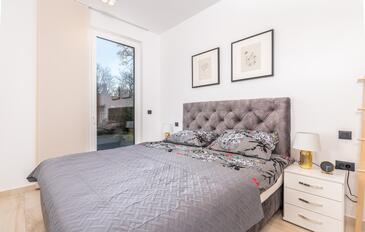 Ház családok részére medencével Vantacici, Krk - 19263