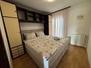 Apartments by the sea Malinska, Krk - 19264