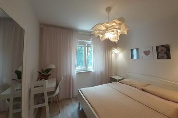 Apartments with parking space Malinska, Krk - 19268