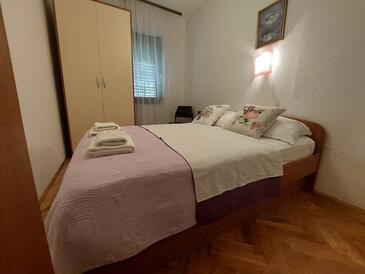 Apartments with parking space Malinska, Krk - 19269