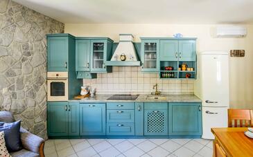 Ferienhaus mit Parkplatz Vantacici, Krk - 19275