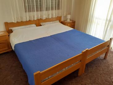 Apartments with parking space Malinska, Krk - 19291