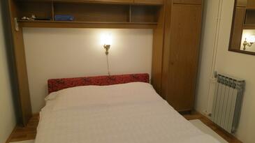 Apartments with parking space Malinska, Krk - 19296