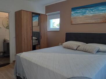 Appartementen met zwembad geschikt voor gezinnen met kinderen Malinska, Krk - 19304