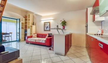 Apartments with parking space Zambratija, Umag - 19313