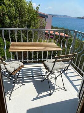 Apartments by the sea Seget Vranjica, Trogir - 19315