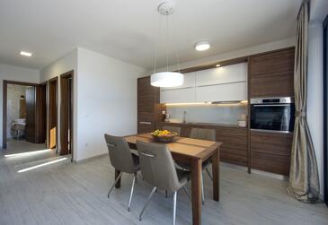 Rodinné apartmány s bazénem Sveti Filip i Jakov, Biograd - 19325