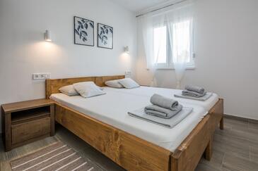 Ferienwohnungen mit Parkplatz Vir - 19332