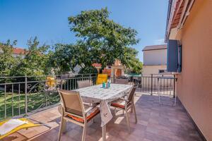 Two bedroom apartment Porat Two bedroom apartment Porat, Krk (A-19344-b)