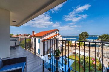 Two bedroom apartment Porat, Krk (A-19349-a)