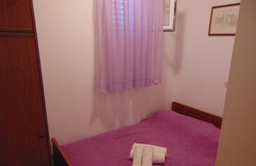 Apartments by the sea Seget Donji, Trogir - 19351