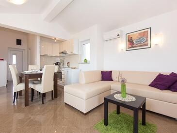 Apartamente lângă mare Cizici, Krk - 19355