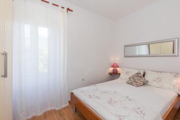 Apartments by the sea Malinska, Krk - 19359