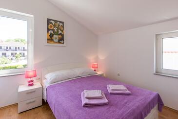 Apartments with parking space Malinska, Krk - 19371