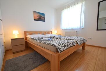 Apartmanok parkolóhellyel Vantacici, Krk - 19386