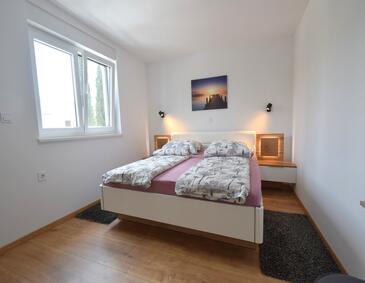 Apartments with parking space Vantačići, Krk - 19387