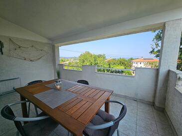Apartmaji s parkingom Vantačići, Krk - 19388 Adriatic.hr