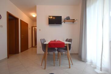 Apartamente cu parcare Malinska, Krk - 19389