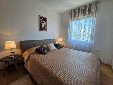 Apartments with parking space Malinska, Krk - 19389