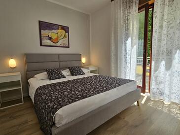 Apartments with parking space Malinska, Krk - 19389