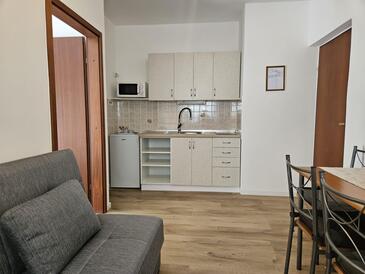 Apartments with parking space Malinska, Krk - 19389