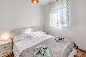 Apartments with parking space Čižići, Krk - 19405