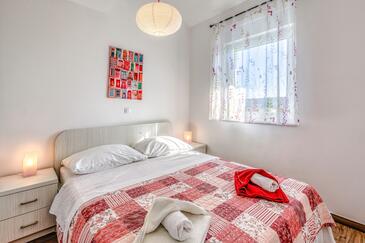 Apartments with parking space Čižići, Krk - 19405