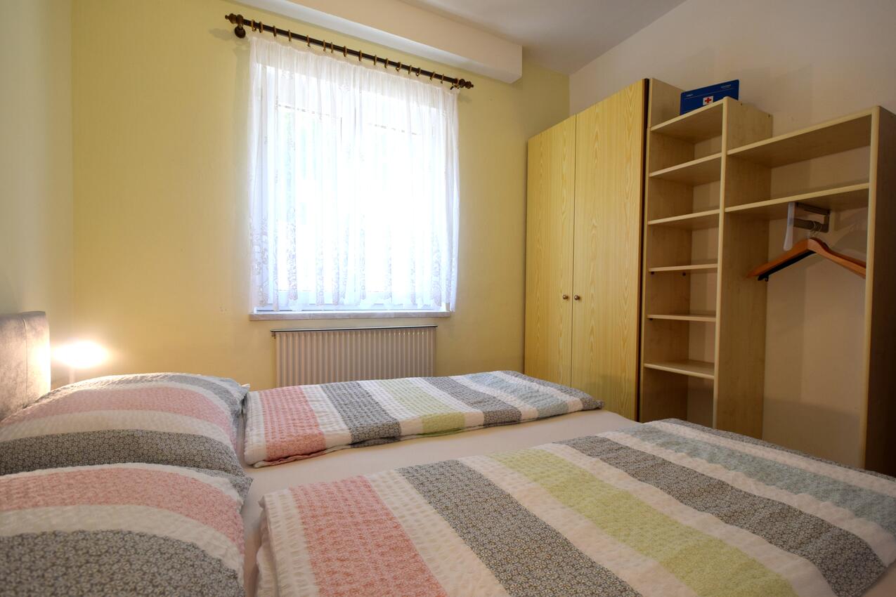 A-19406-c - Private accommodation - Apartments by the sea Vantačići, Krk
