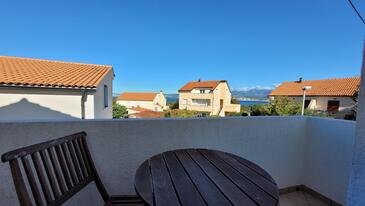 Lejlighedens parkeringsplads Omisalj, Krk - 19410