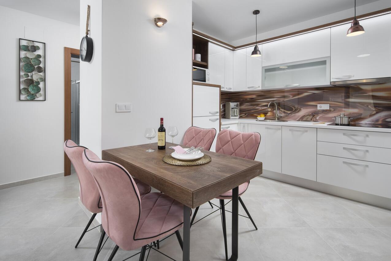 Dvosobni apartman Vir (A-19421-a)