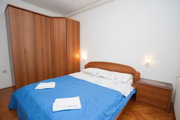 Apartmanok parkolóhellyel Baska, Krk - 19434