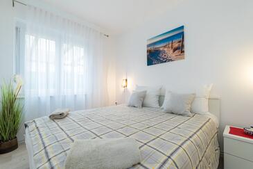 Appartamenti con parcheggio Baska, Veglia - Krk - 19435