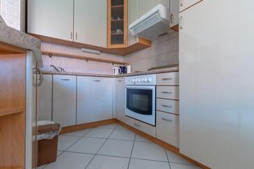 Apartmanok parkolóhellyel Baska, Krk - 19443