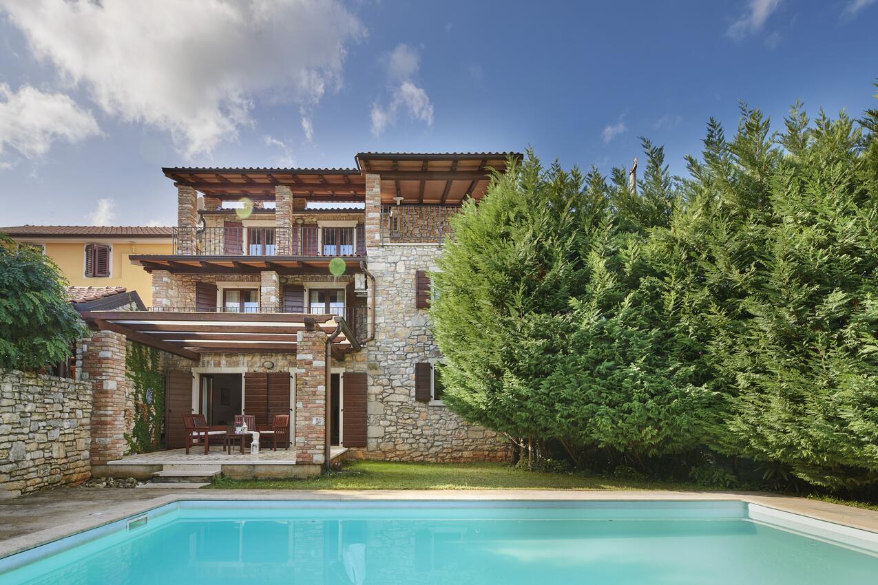 Family friendly house with a swimming pool Materada, Umag - 19447