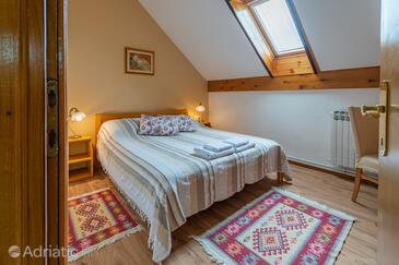 Apartments for families with children Lipovača, Plitvice - 19450