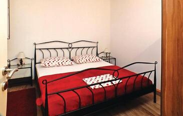 Ház családok részére medencével Vinisce, Trogir - 19451