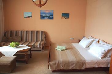 Apartments by the sea Arbanija, Čiovo - 19456