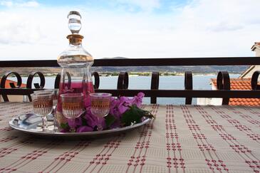 Apartments by the sea Arbanija, Čiovo - 19456