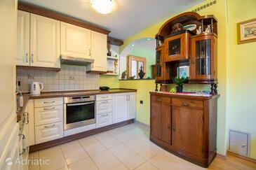 Family-friendly house with hot tub Lokve, Gorski kotar - 19457